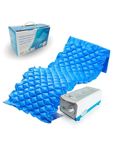 Colchón antiescaras color azul con alternancias de celdas y compresor | Mobi 1