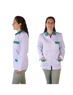 Bata chaqueta profesional de mujer de manga larga y ribetes en color verde, cierre con cremallera