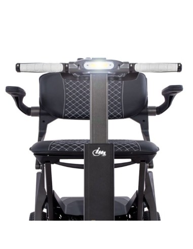 Scooter eléctrico con plegado electrónico y...